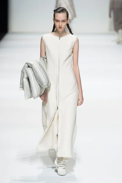 Look 46